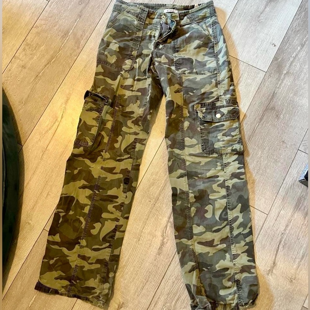 GARAGE - Cleo Camo Straight Leg Cargos
